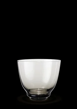 Vandglas 35 cl i grå fra serien Flow | Køb her Vandglas