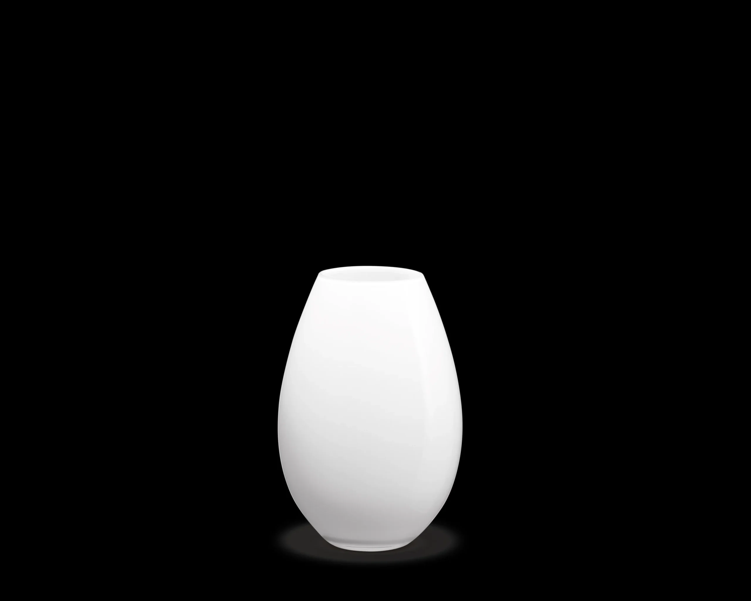 Clearance Vase H20.5 cm i hvid fra serien Cocoon | Køb her Vaser & Urtepotteskjulere