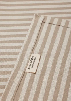 New Dug 150x220 cm i sand fra serien Lines | Køb her Duge|Duge