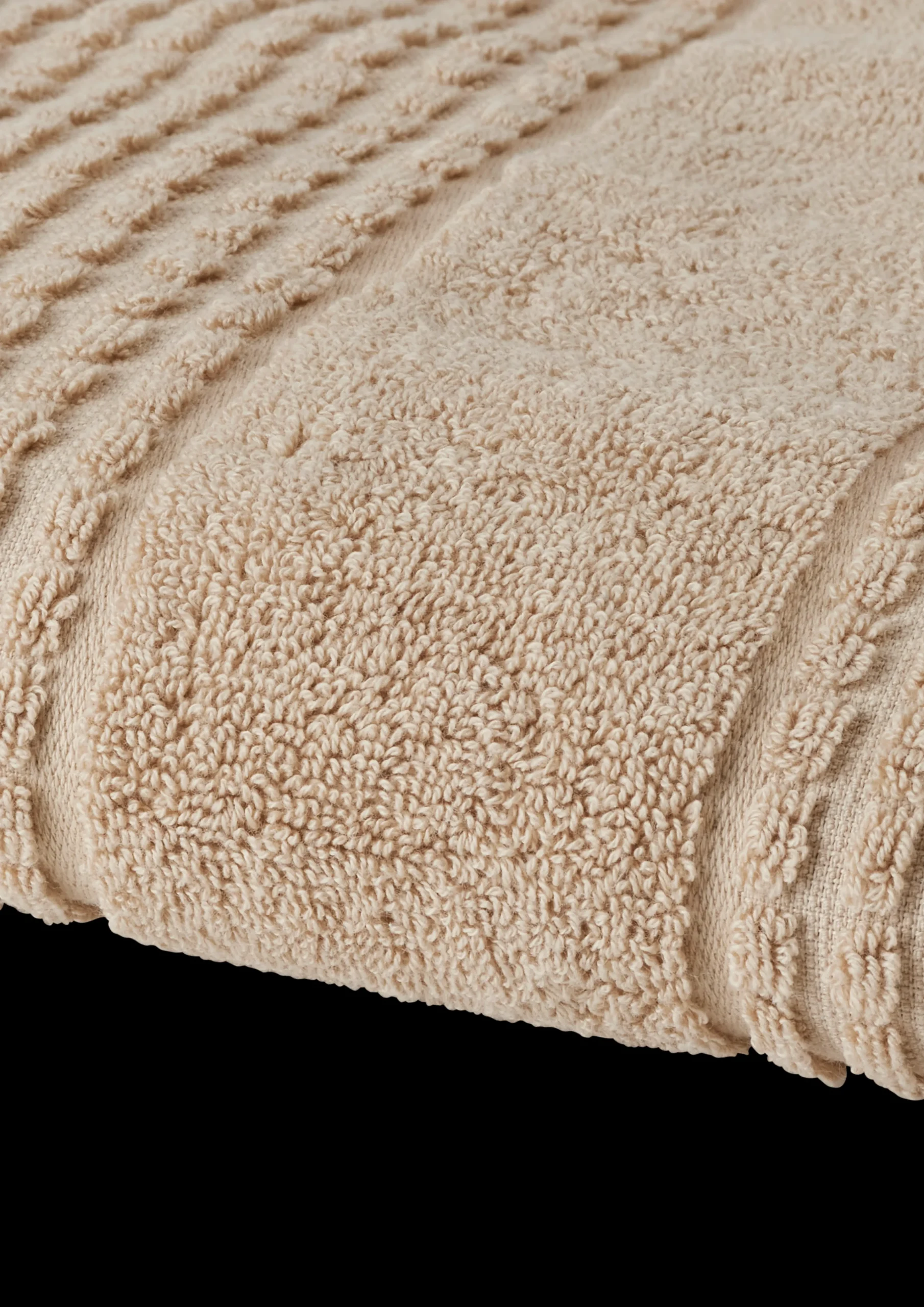 New Håndklæde 50x100 cm i sand fra serien Check | Køb her Håndklæder