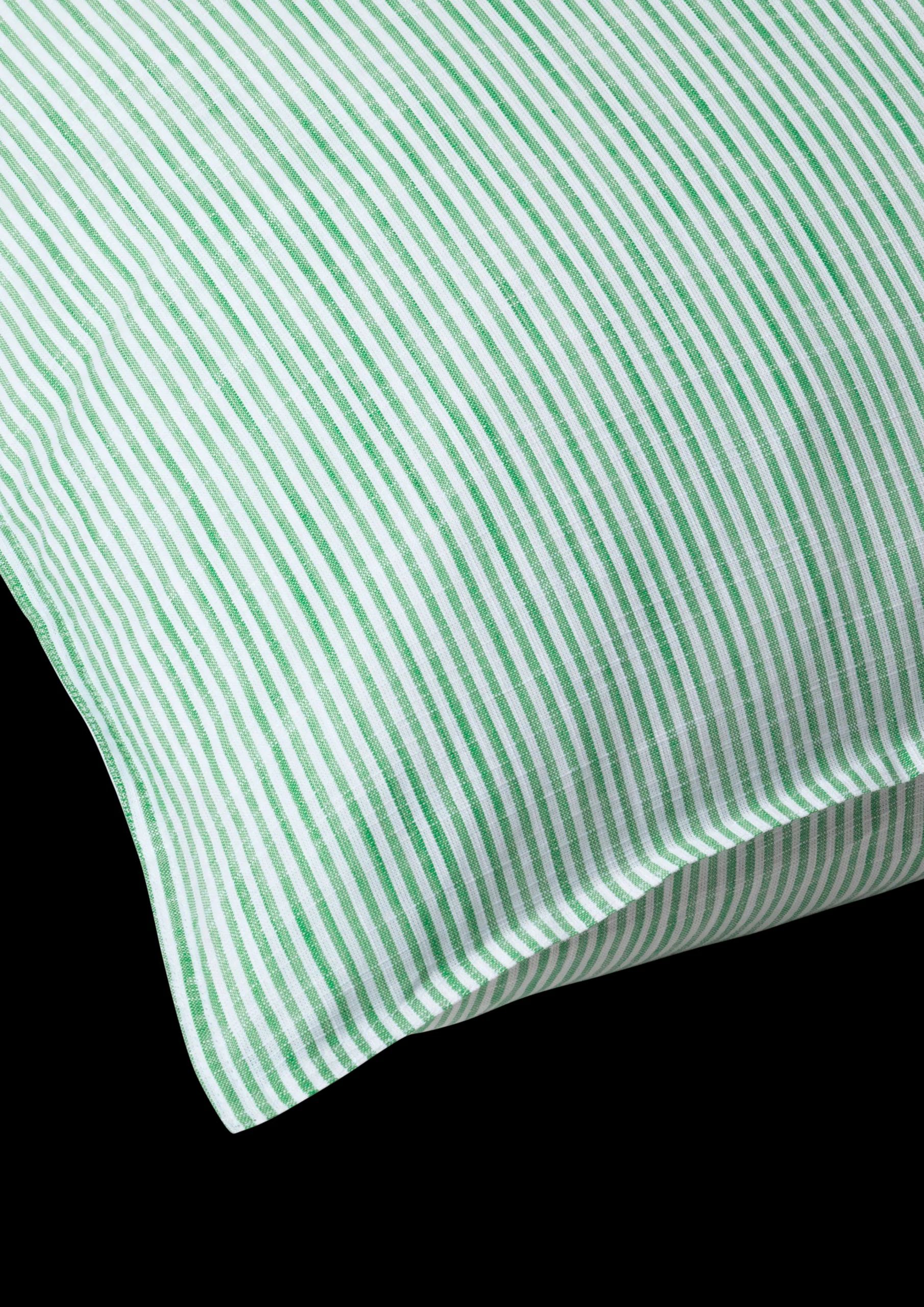 Outlet Monochrome Lines Pudebetræk 63x60cm grøn/hvid | Køb her Pudebetræk