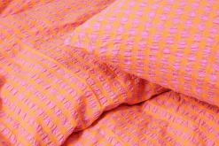 Hot Sengetøj 150x210 cm i rosa fra serien Bæk&Bølge Sengetæj
