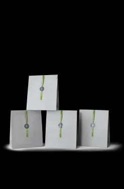 Outlet Adventskalender 2024 i grå fra serien Giftbox Gaveæsker