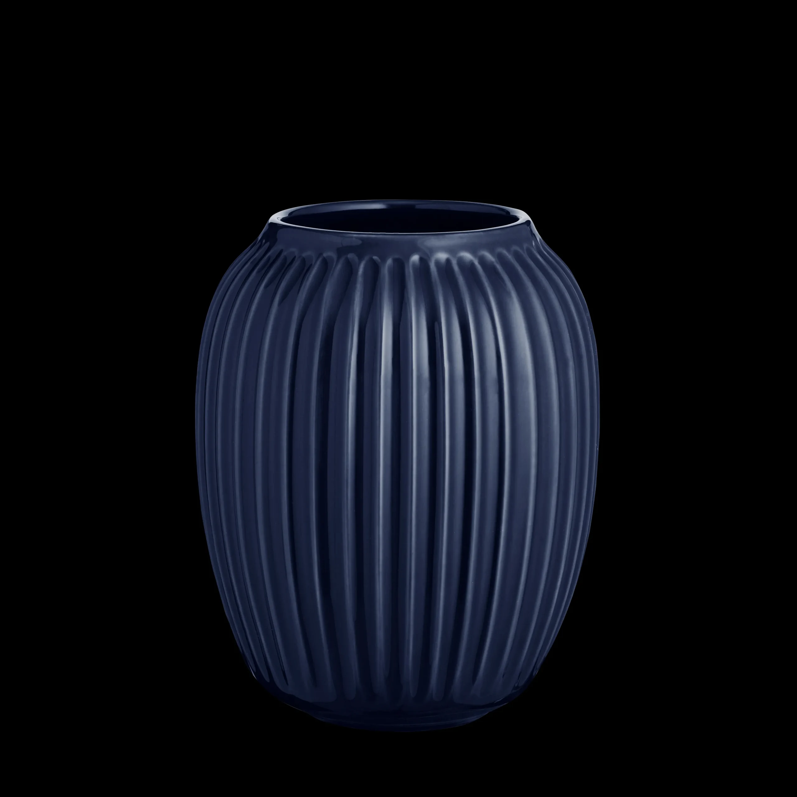 New Hammershøi Vase H21 indigo (18185) | Køb her Vaser & Urtepotteskjulere