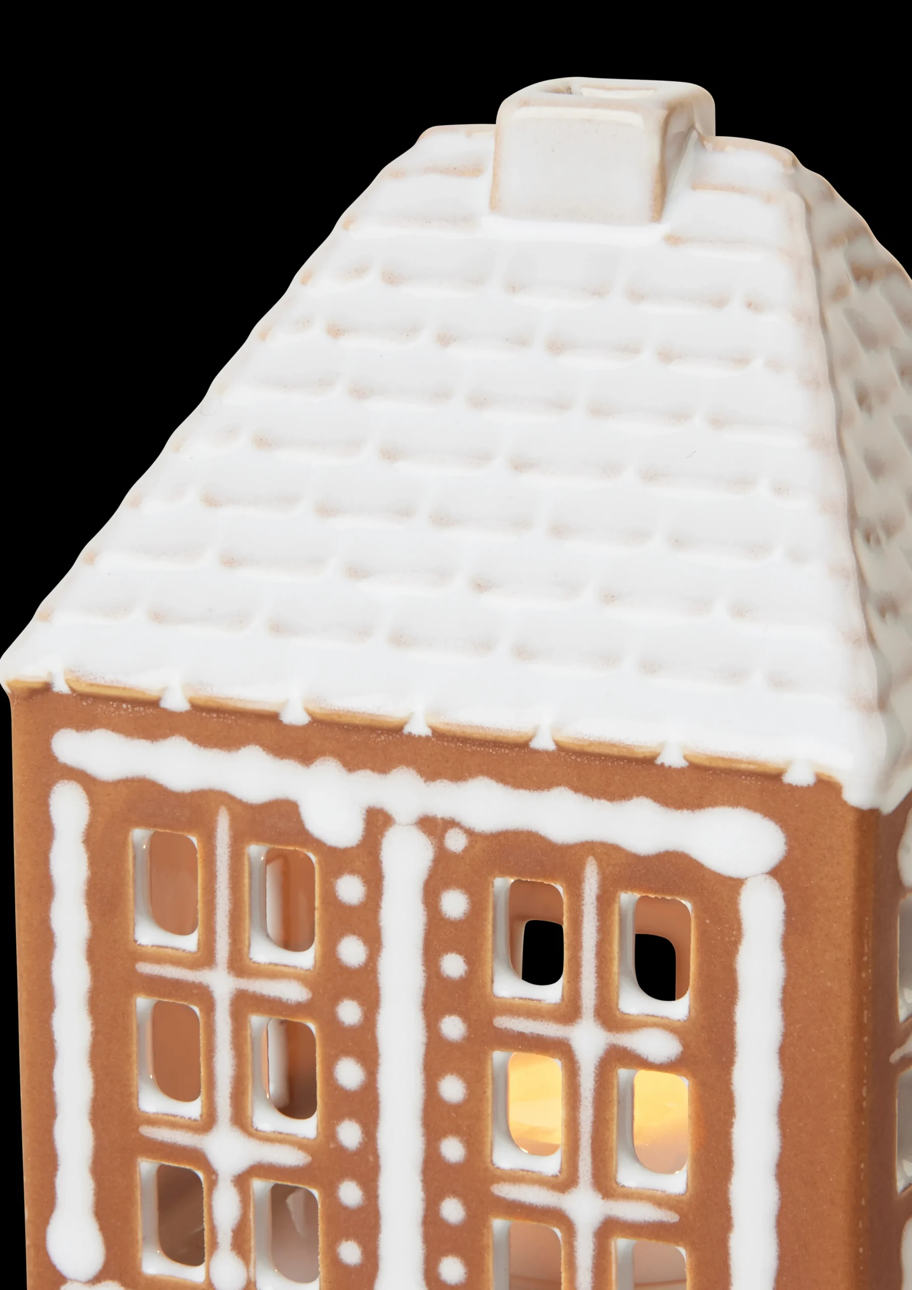 Sale Lyshus lille i brun fra serien Gingerbread | Køb her Lysestager & Stearinlys|Lyshuse