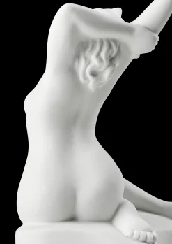 Best Moments of Being Heavenly grounded H22.5 hvid Træfigurer & Skulpturer