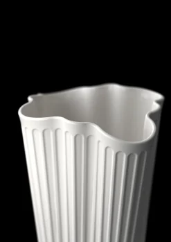 Online Unfold Vase H16.5 cm i hvid fra serien Hammershøi Nyheder|Vaser & Urtepotteskjulere