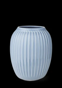 Sale Vase H21 cm i blå fra serien Hammershøi | Køb her Vaser & Urtepotteskjulere