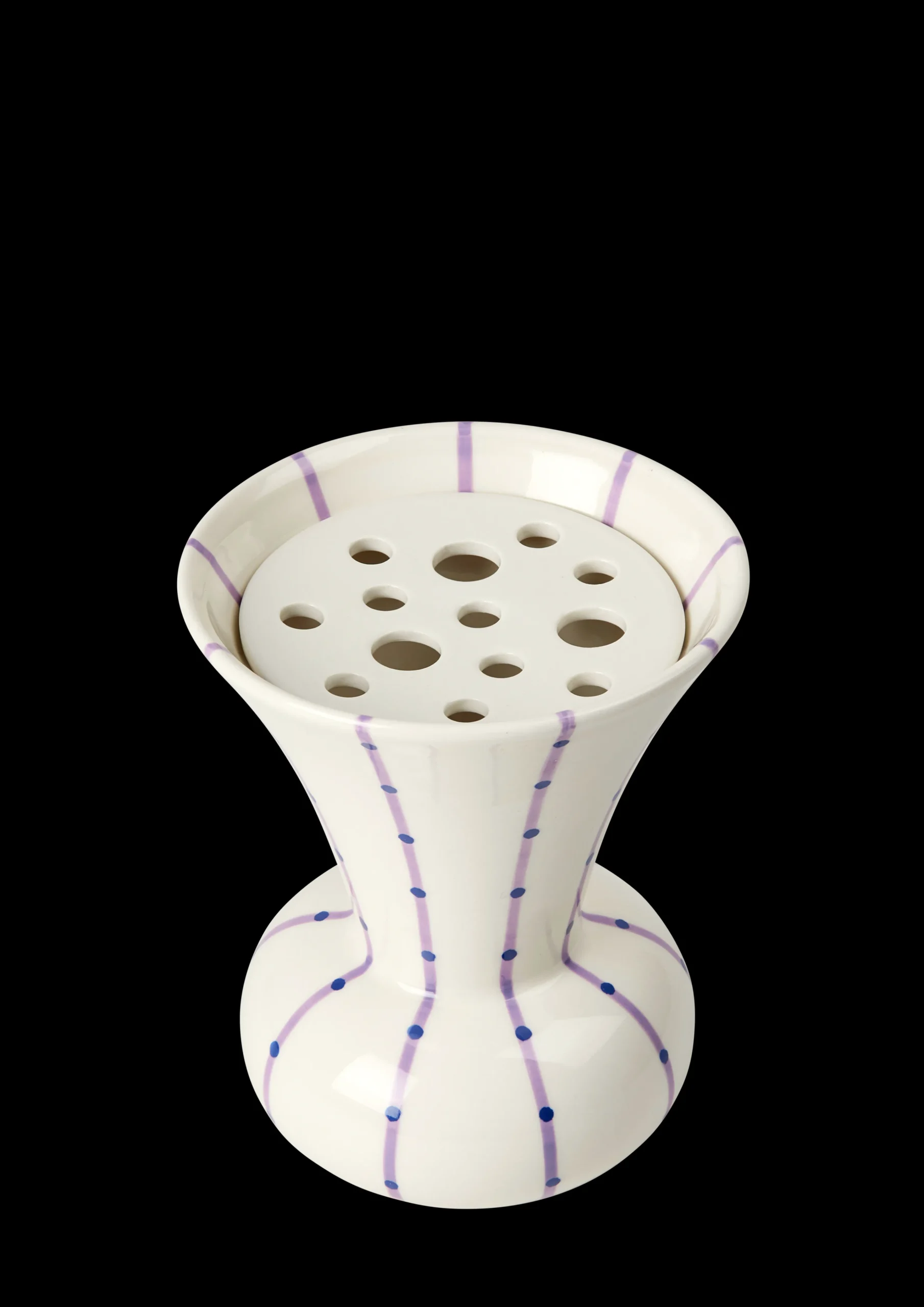 Hot Vase H15 cm i lilla fra serien Signature | Køb her Vaser & Urtepotteskjulere