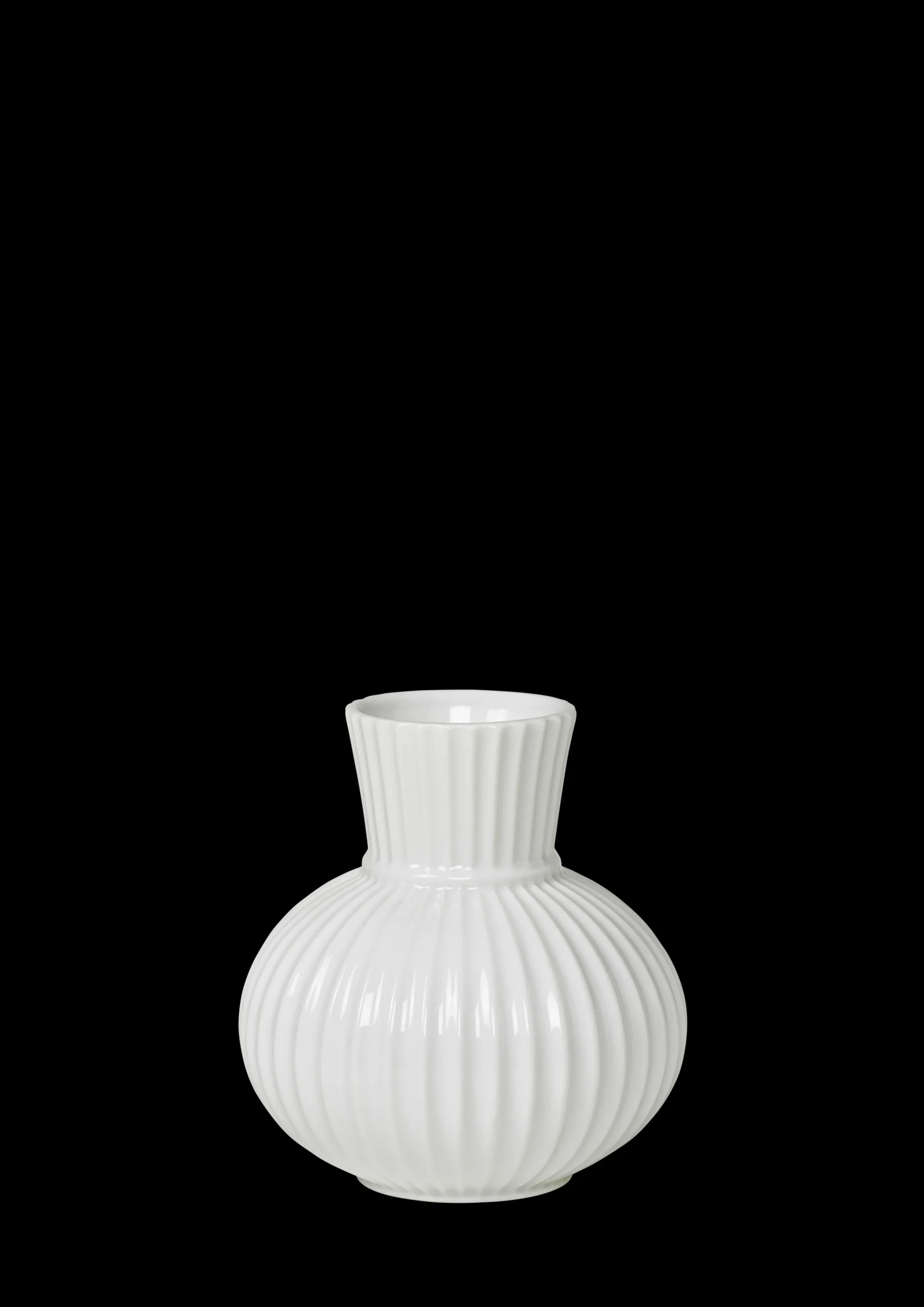 Hot Lyngby Tura Vase H14.5 hvid porcelæn Vaser & Urtepotteskjulere