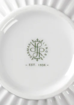 Online Lyngby Tura Vase H18 hvid porcelæn | Køb her Vaser & Urtepotteskjulere