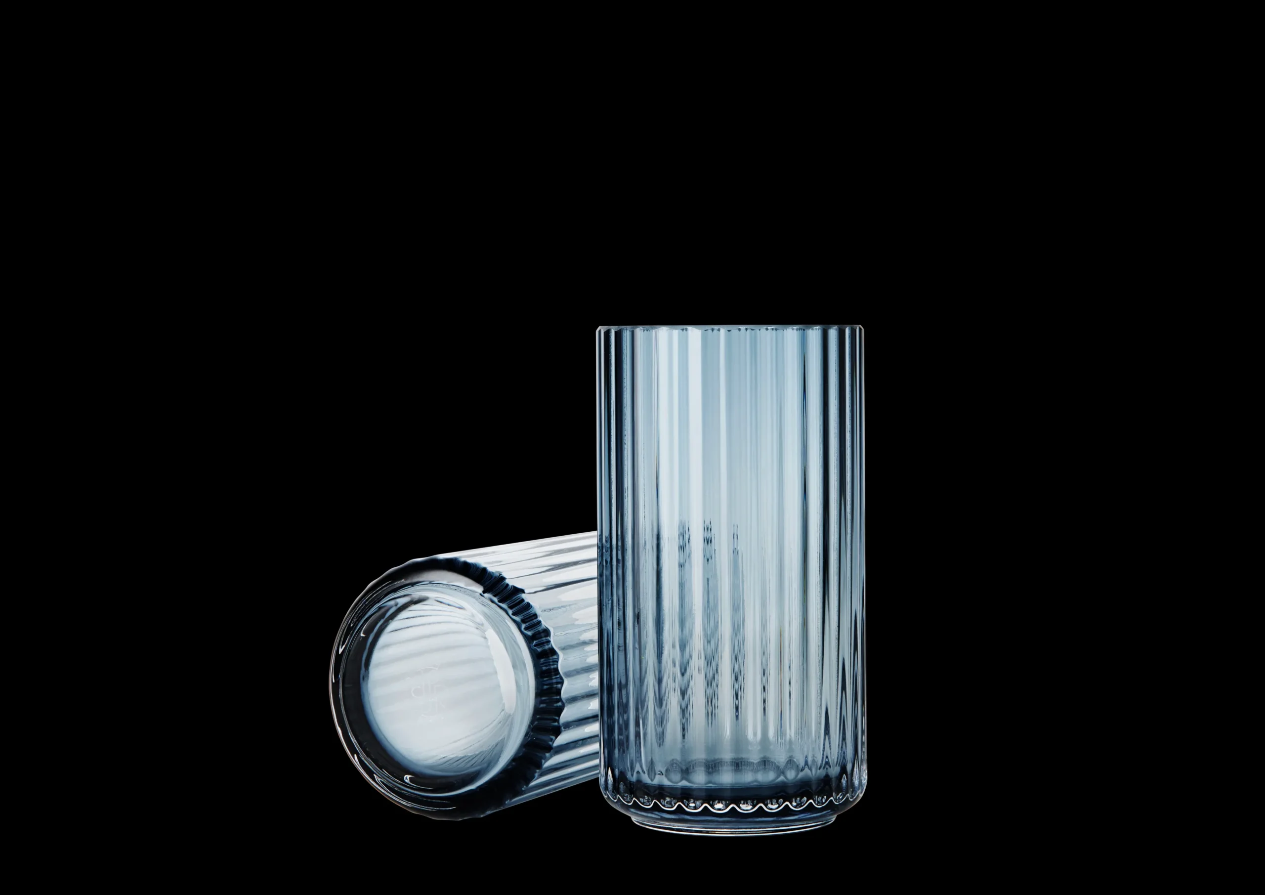 Outlet Lyngby Vase midnight blue mundblæst glas Vaser & Urtepotteskjulere