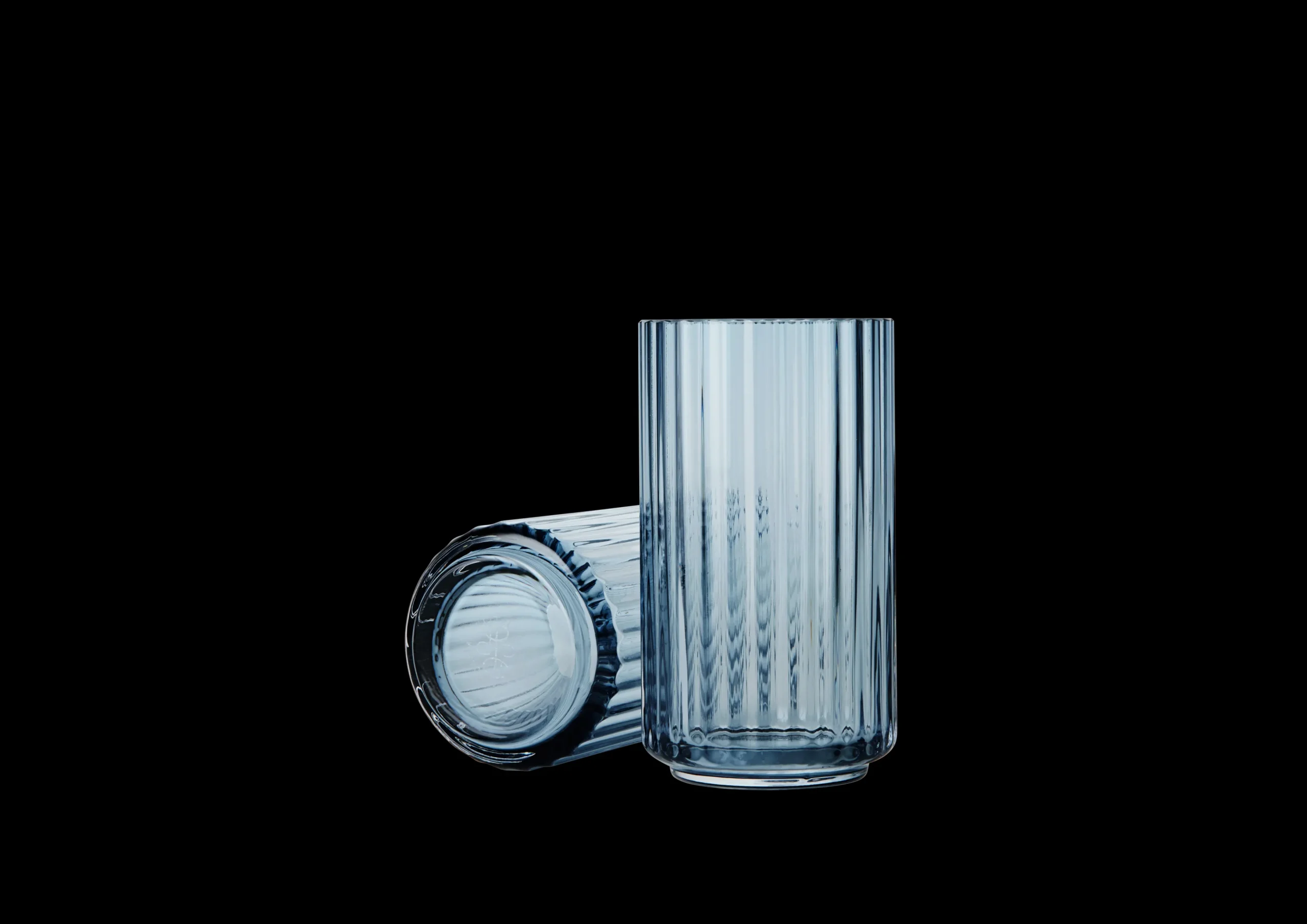 New Lyngby Vase midnight blue mundblæst glas Vaser & Urtepotteskjulere