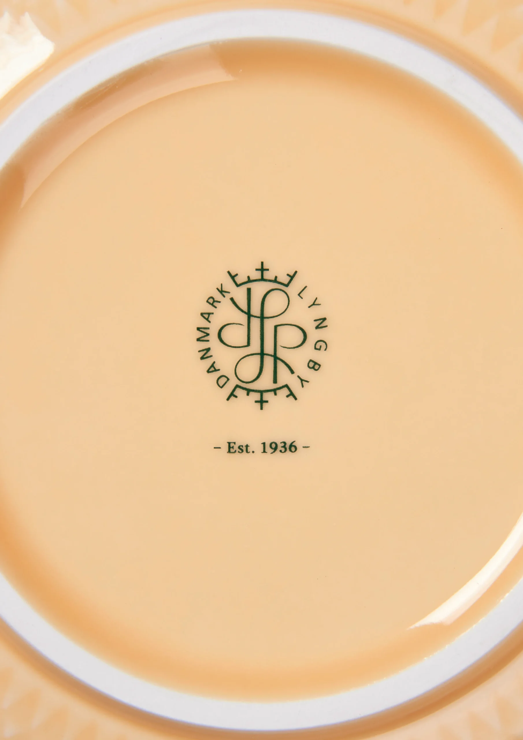 Best Rhombe Color Skål Ø15.5 cm sand | Køb her Serveringsskåle