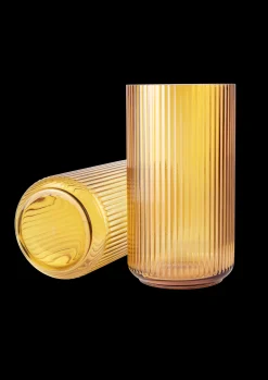 Vase H38 cm i gul fra serien Lyngby Vaser & Urtepotteskjulere