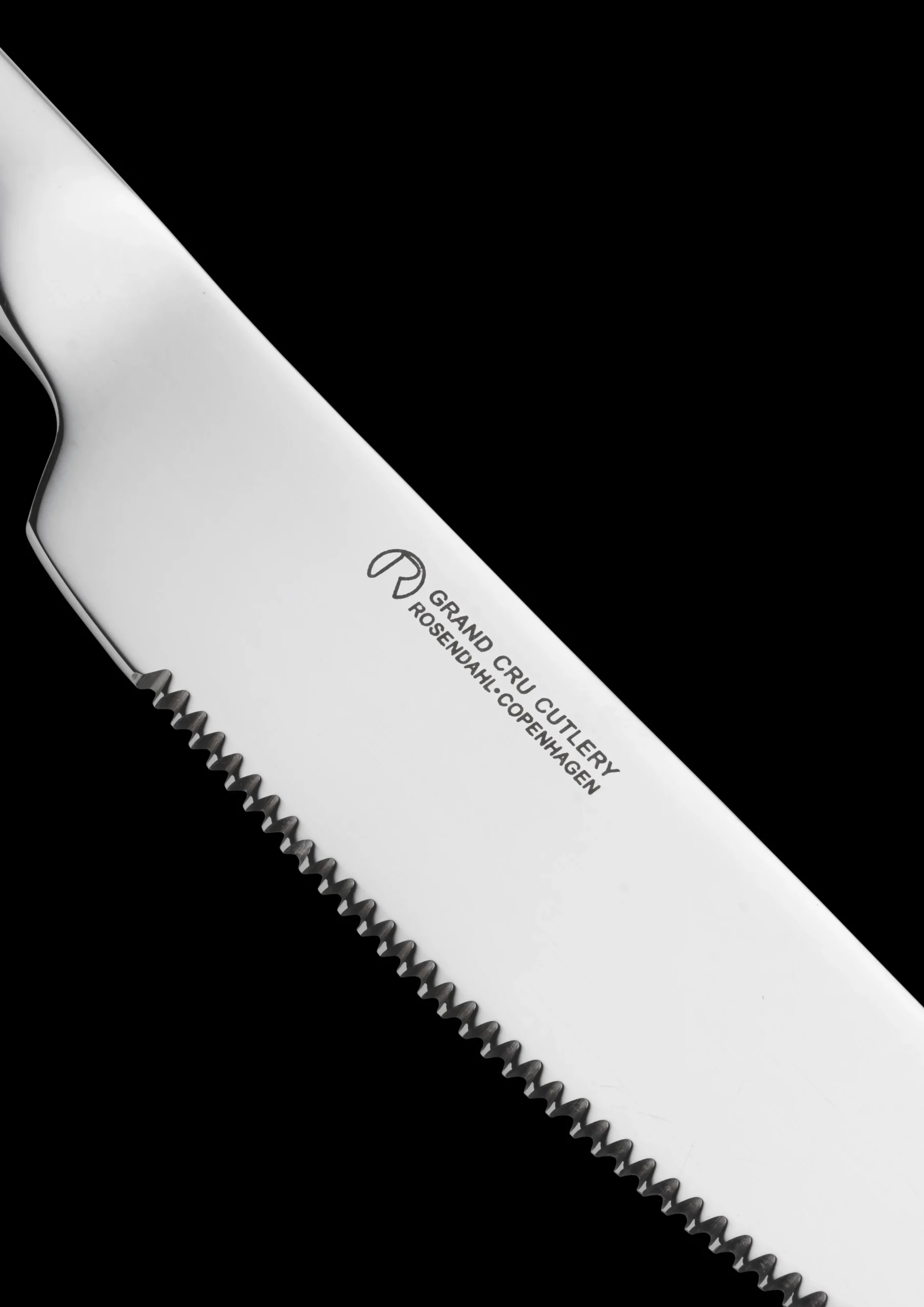 Hot Steakkniv i krom fra serien Grand Cru | Køb her Knive